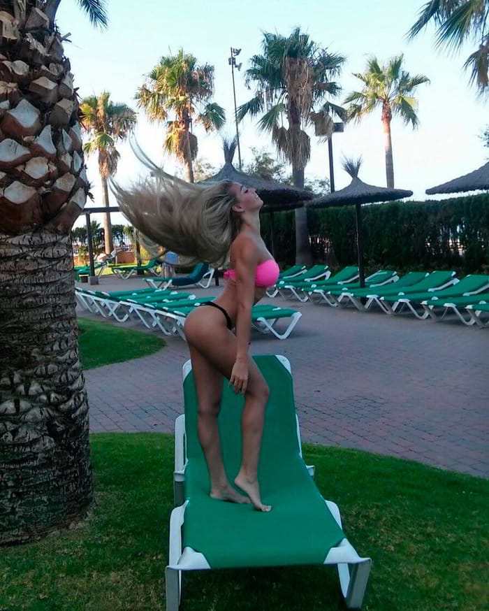 coral gonzalez desnuda